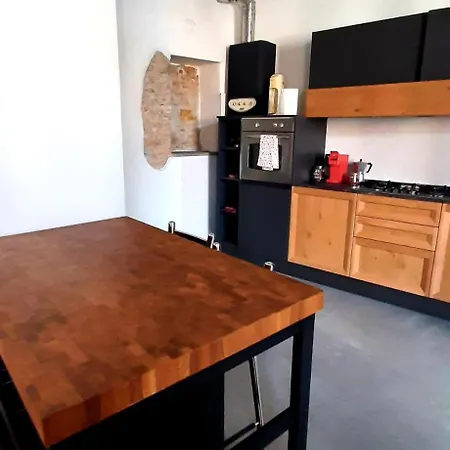Saint Jack Luxury Apartment